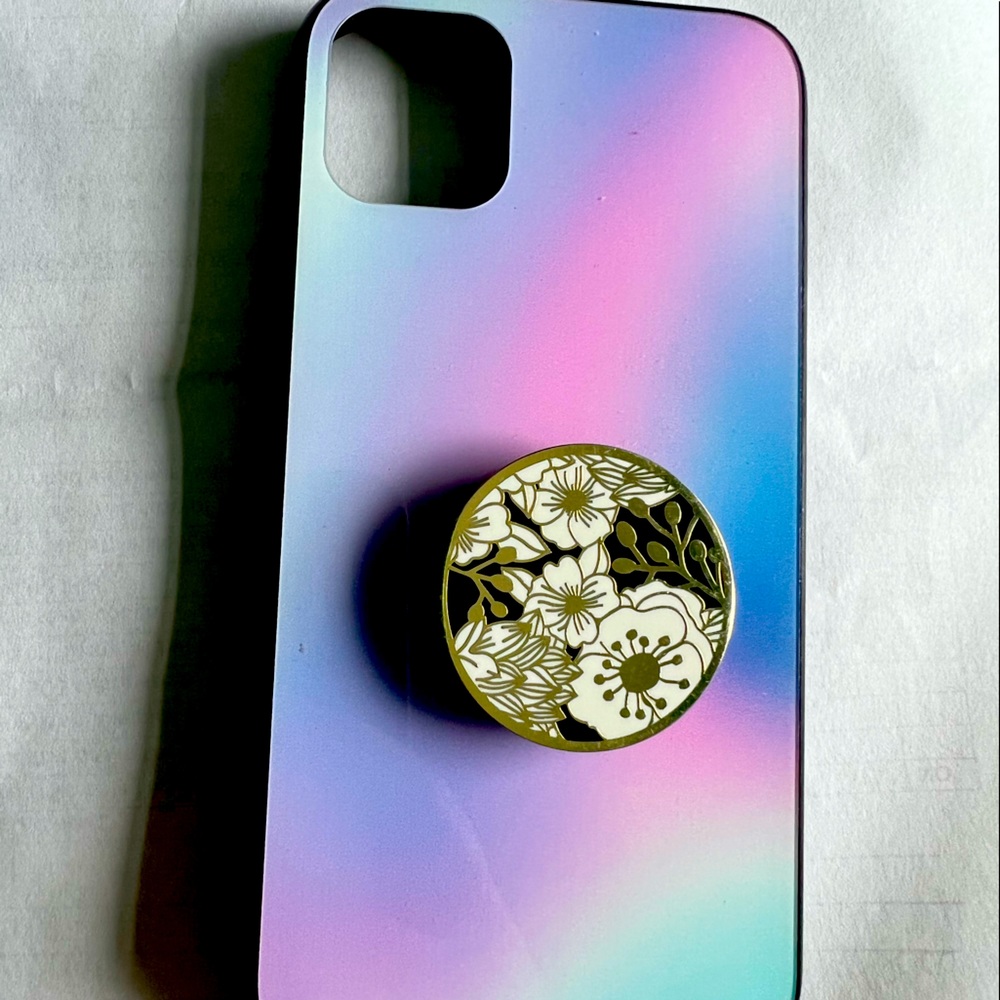 I phone 11 case with popsocket